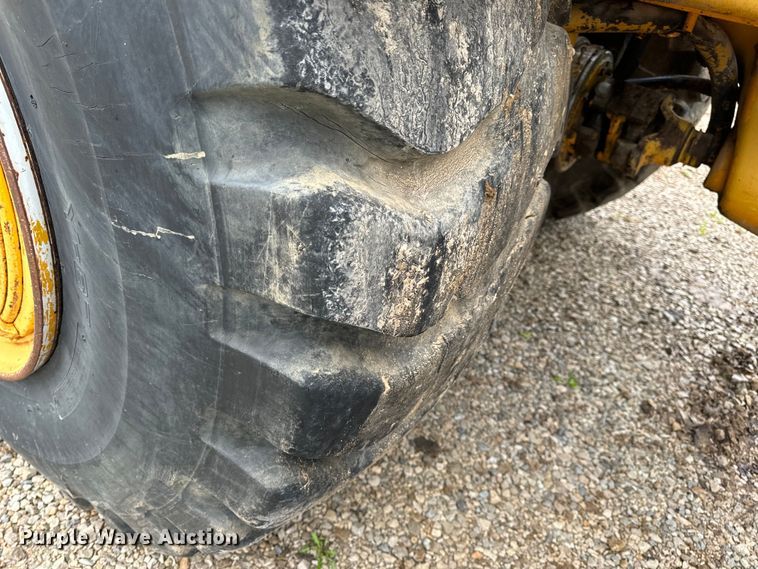 image for item DP6668 1981 John Deere  862 elevating scraper