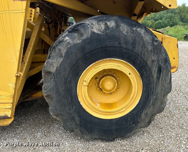 image for item DP6668 1981 John Deere  862 elevating scraper