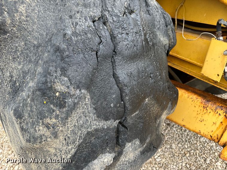 image for item DP6668 1981 John Deere  862 elevating scraper