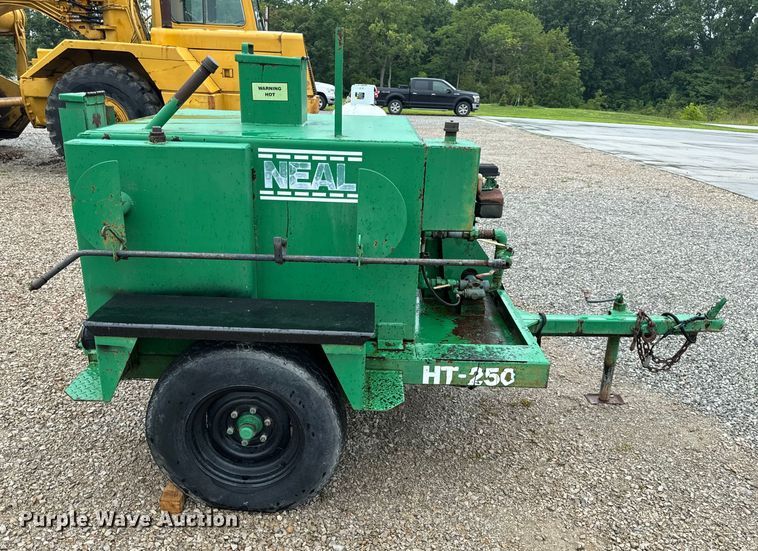 image for item DP6669 1998 Neal HT250T Asphalt Tack melter applicator trailer