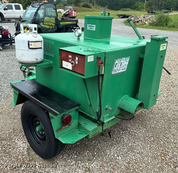 image for item DP6669 1998 Neal HT250T Asphalt Tack melter applicator trailer