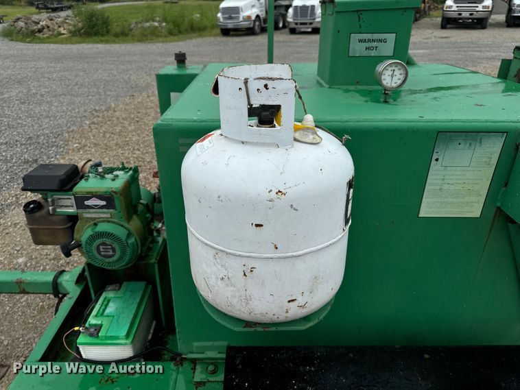 image for item DP6669 1998 Neal HT250T Asphalt Tack melter applicator trailer
