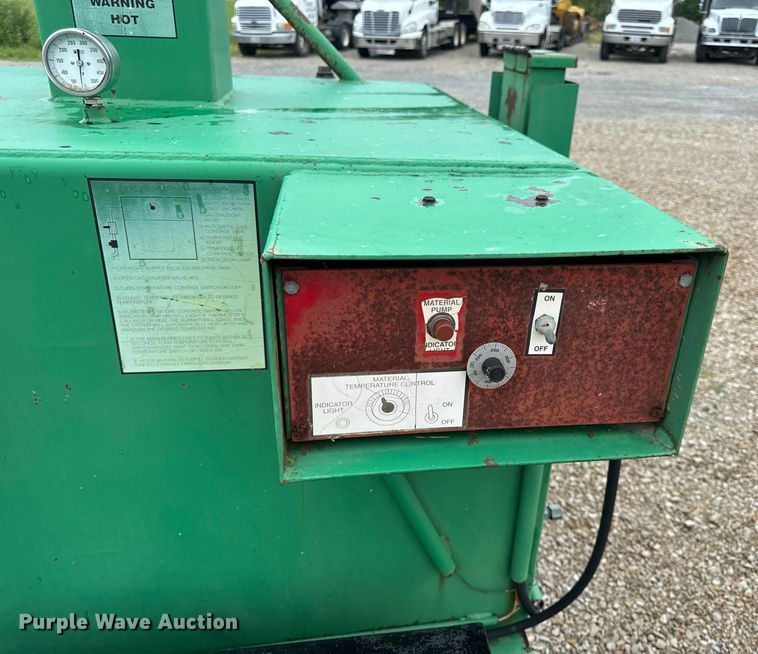 image for item DP6669 1998 Neal HT250T Asphalt Tack melter applicator trailer