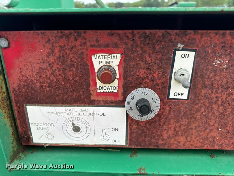 image for item DP6669 1998 Neal HT250T Asphalt Tack melter applicator trailer