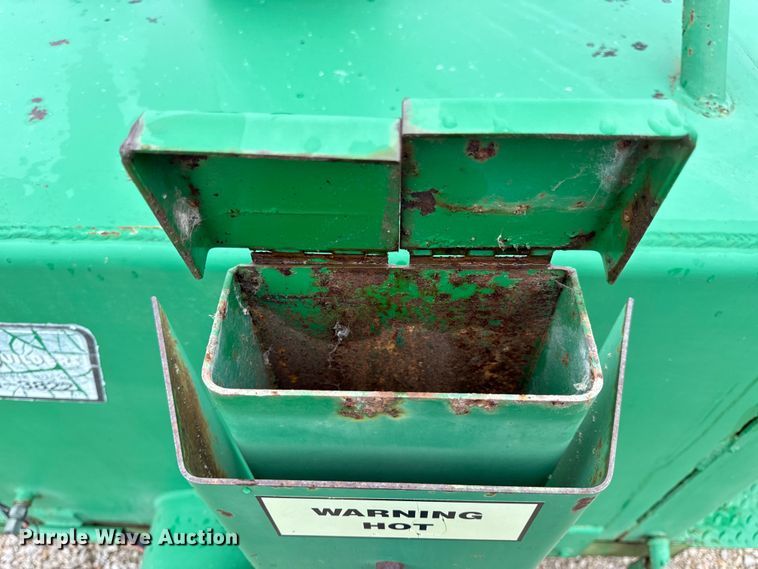 image for item DP6669 1998 Neal HT250T Asphalt Tack melter applicator trailer