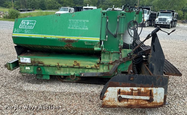 image for item DP6670 1998 Neal HP9500 paver