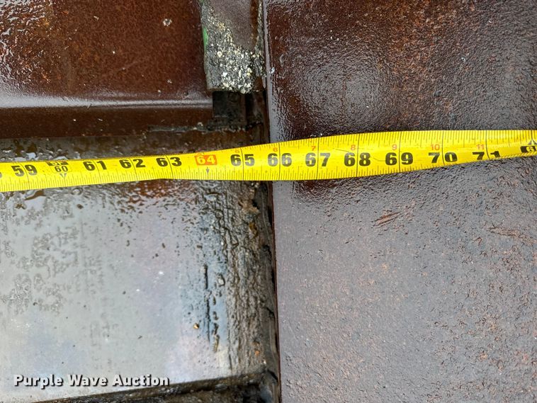 image for item DP6670 1998 Neal HP9500 paver