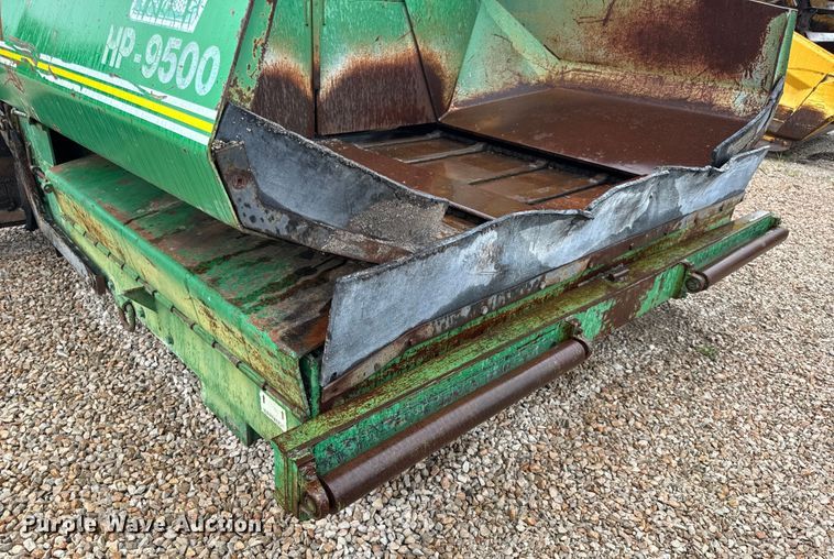 image for item DP6670 1998 Neal HP9500 paver