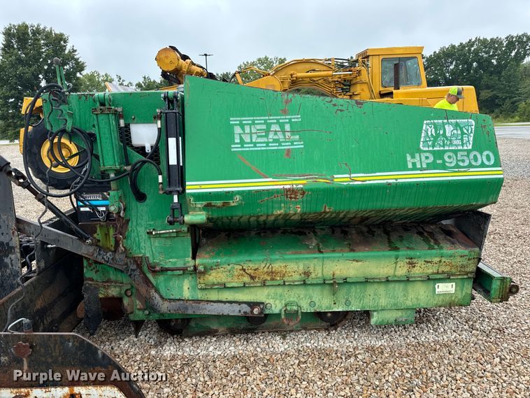 image for item DP6670 1998 Neal HP9500 paver