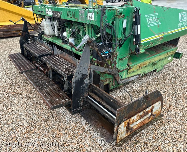image for item DP6670 1998 Neal HP9500 paver