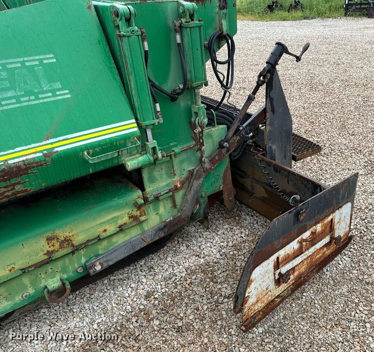 image for item DP6670 1998 Neal HP9500 paver