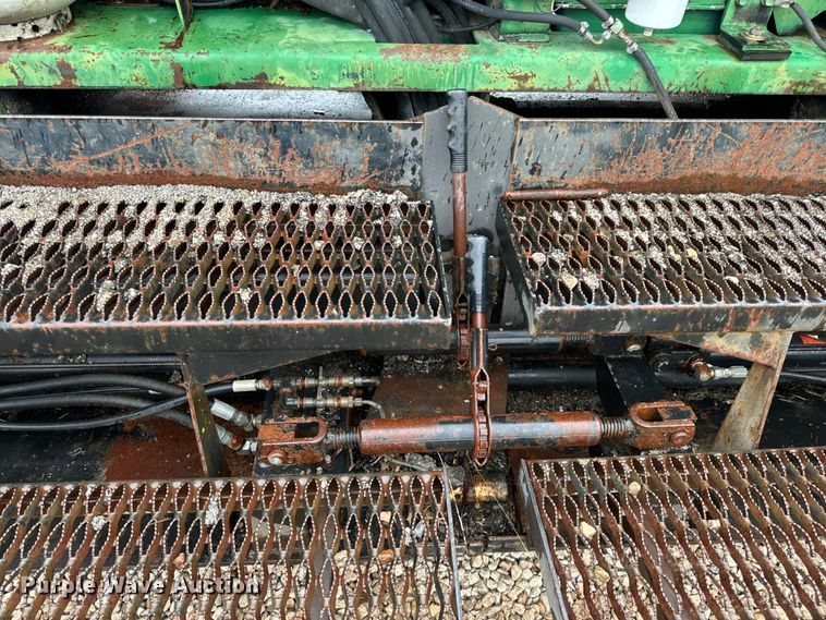 image for item DP6670 1998 Neal HP9500 paver