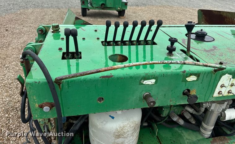 image for item DP6670 1998 Neal HP9500 paver