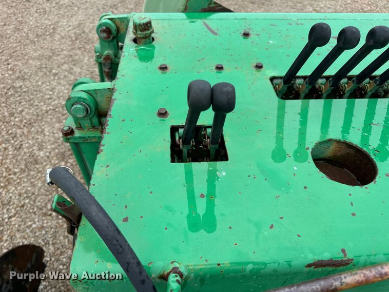 image for item DP6670 1998 Neal HP9500 paver