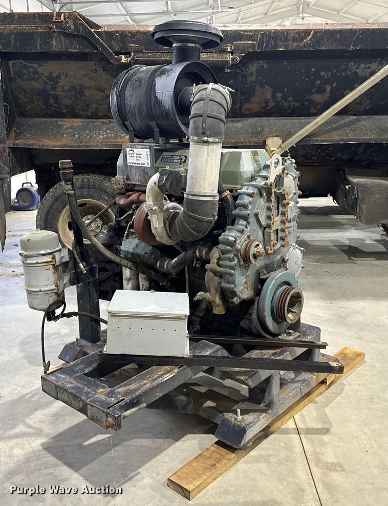 image for item DP6671 1993 Detroit Series 60 engine