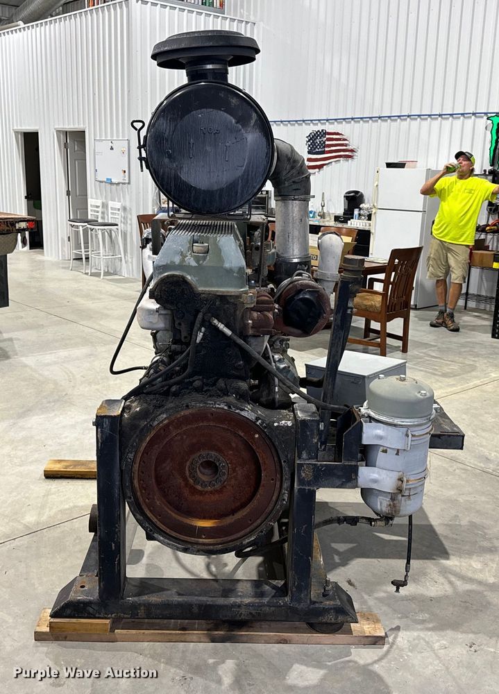 image for item DP6671 1993 Detroit Series 60 engine