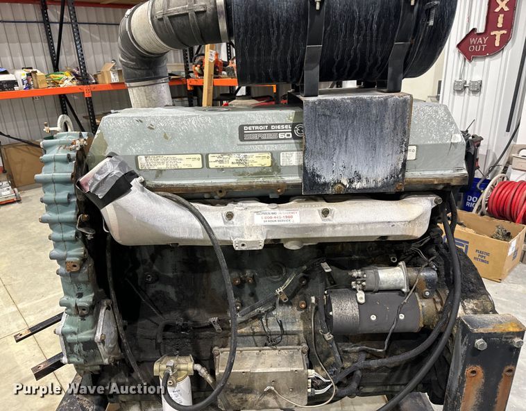 image for item DP6671 1993 Detroit Series 60 engine