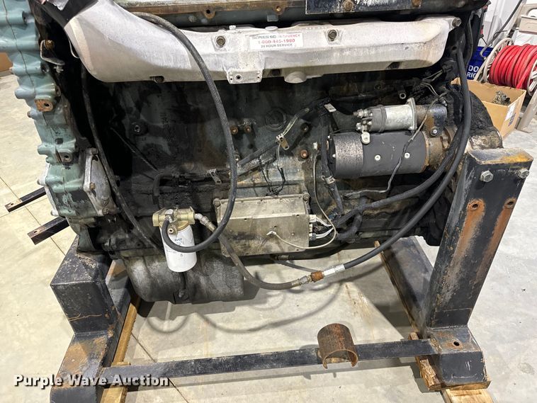 image for item DP6671 1993 Detroit Series 60 engine