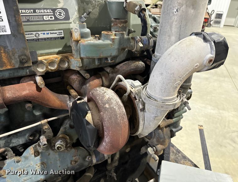 image for item DP6671 1993 Detroit Series 60 engine