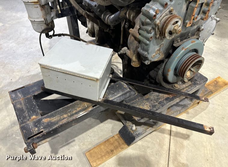 image for item DP6671 1993 Detroit Series 60 engine