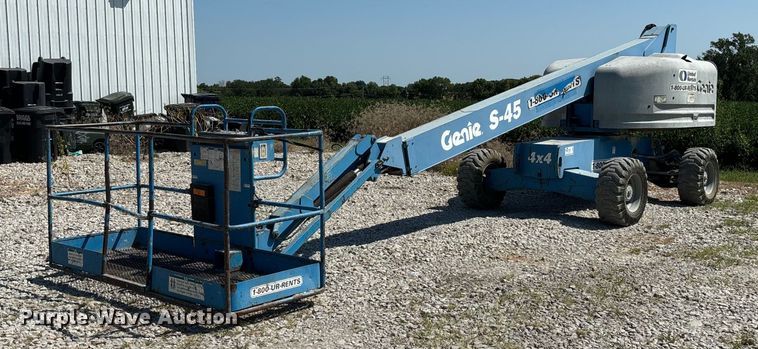 image for item DP6697 2000 Genie S-45 boom lift