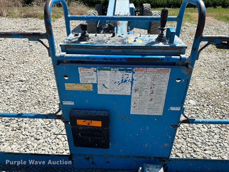 image for item DP6697 2000 Genie S-45 boom lift