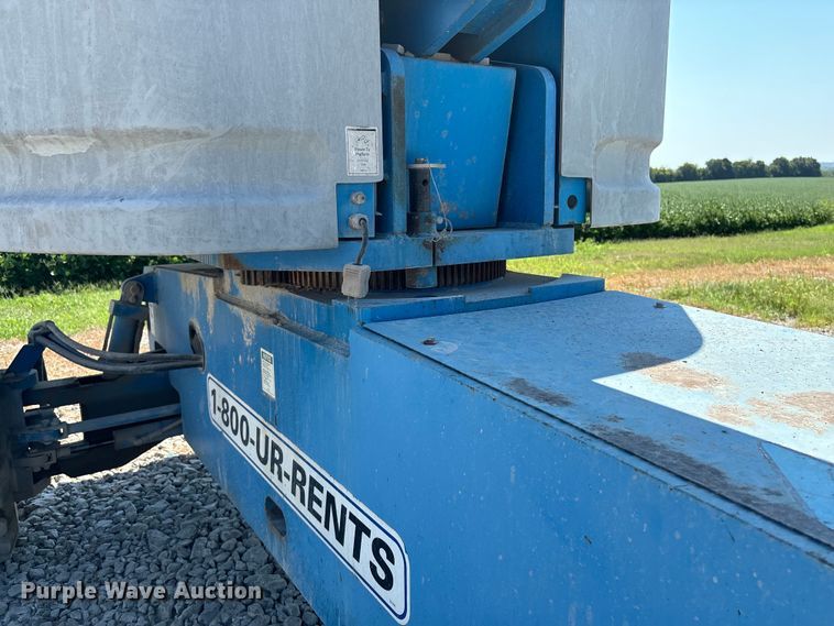 image for item DP6697 2000 Genie S-45 boom lift