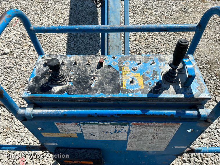 image for item DP6697 2000 Genie S-45 boom lift