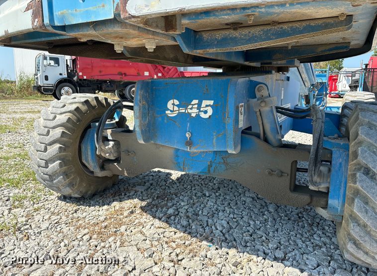 image for item DP6697 2000 Genie S-45 boom lift