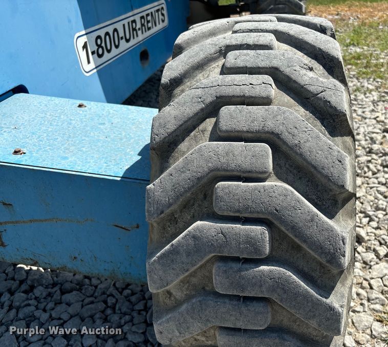 image for item DP6697 2000 Genie S-45 boom lift