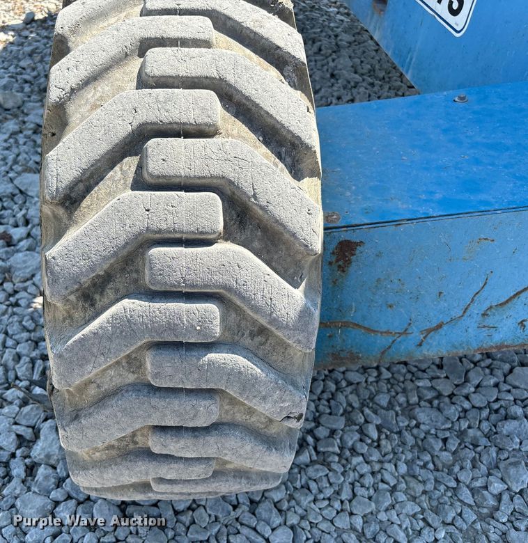 image for item DP6697 2000 Genie S-45 boom lift