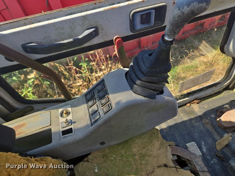 image for item DP6700 1996 Kobelco SK300LC excavator