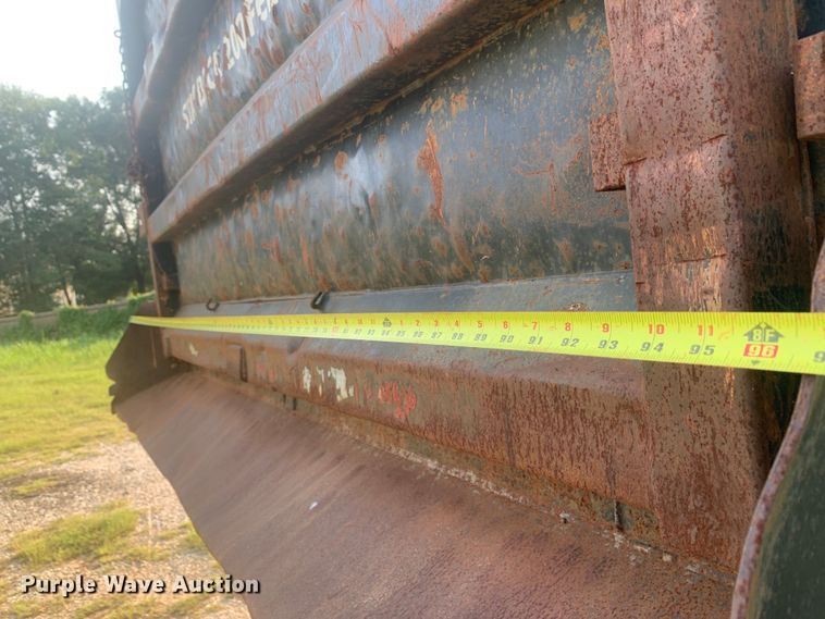 image for item DP8772 2009 Mack CHU613 dump truck