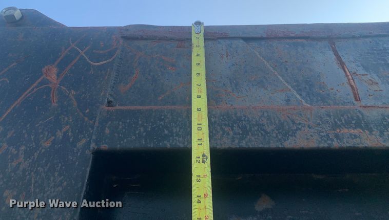 image for item DP8772 2009 Mack CHU613 dump truck