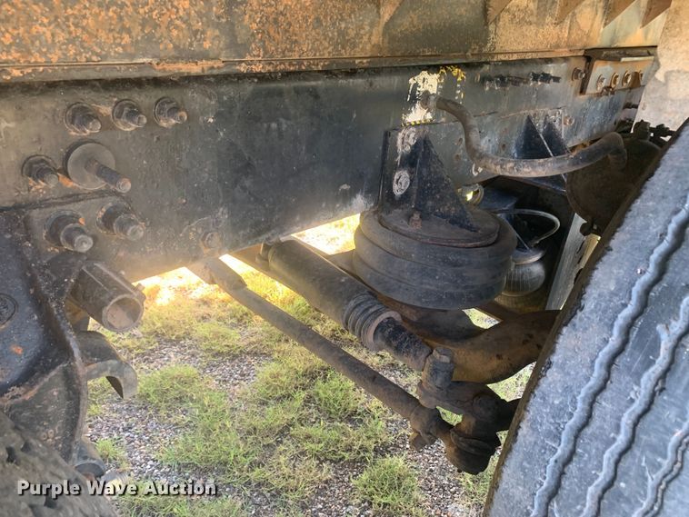 image for item DP8772 2009 Mack CHU613 dump truck