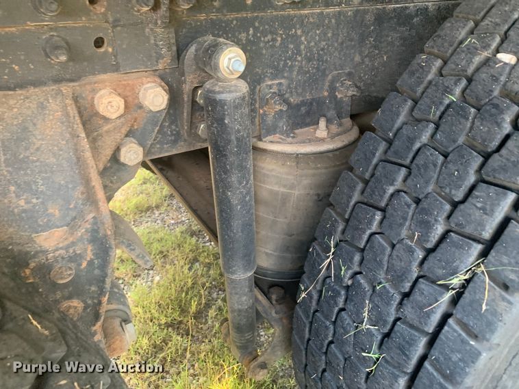 image for item DP8772 2009 Mack CHU613 dump truck