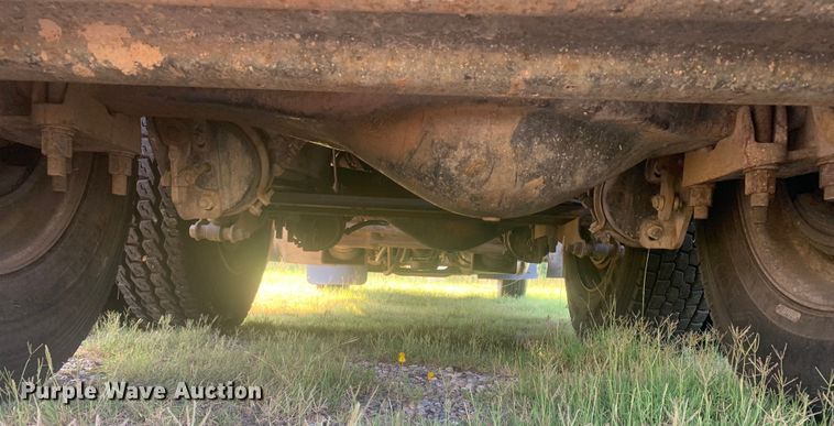 image for item DP8772 2009 Mack CHU613 dump truck