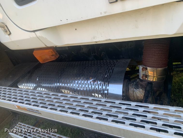 image for item DP8772 2009 Mack CHU613 dump truck