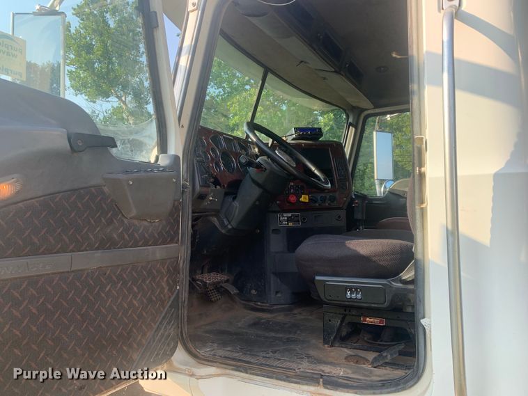 image for item DP8772 2009 Mack CHU613 dump truck