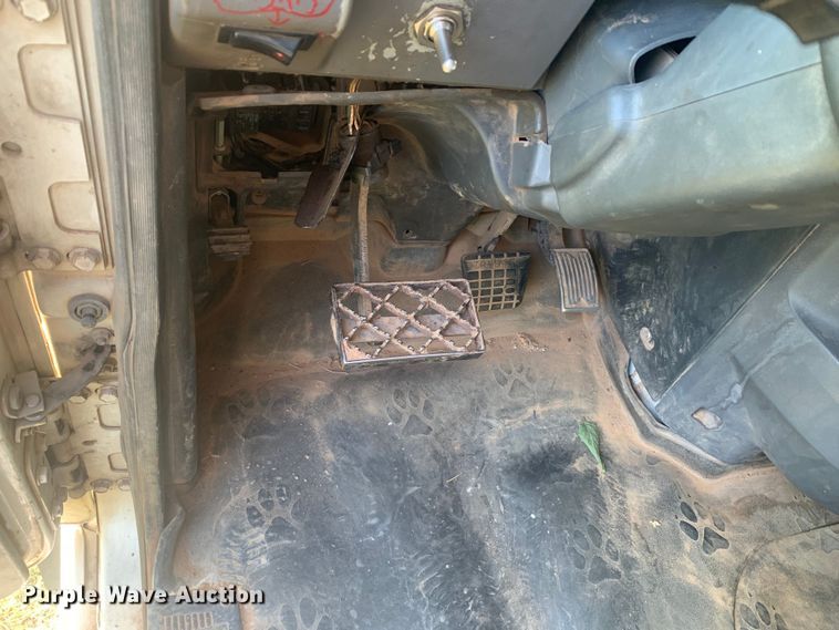 image for item DP8772 2009 Mack CHU613 dump truck