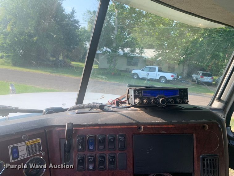 image for item DP8772 2009 Mack CHU613 dump truck