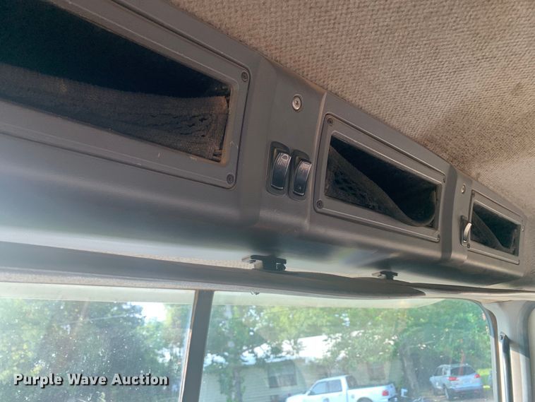 image for item DP8772 2009 Mack CHU613 dump truck