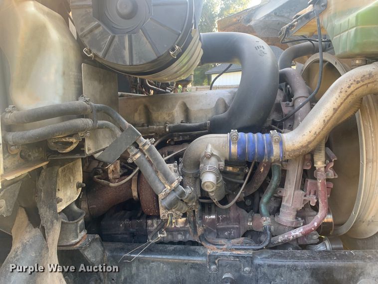 image for item DP8772 2009 Mack CHU613 dump truck