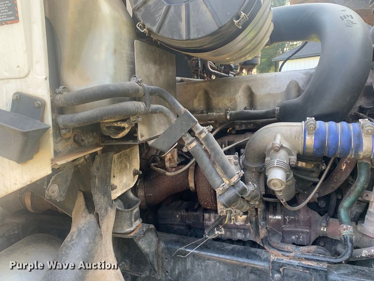 image for item DP8772 2009 Mack CHU613 dump truck