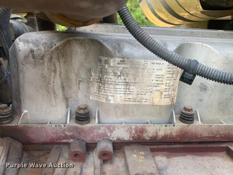 image for item DP8772 2009 Mack CHU613 dump truck