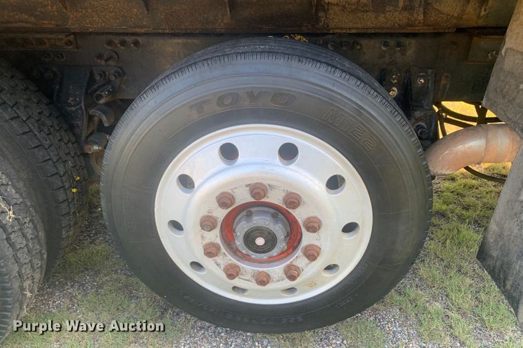 image for item DP8772 2009 Mack CHU613 dump truck