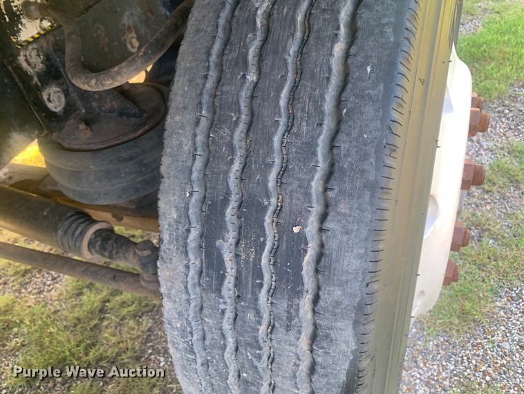 image for item DP8772 2009 Mack CHU613 dump truck