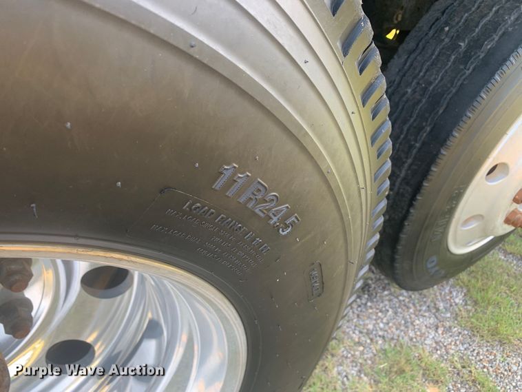 image for item DP8772 2009 Mack CHU613 dump truck