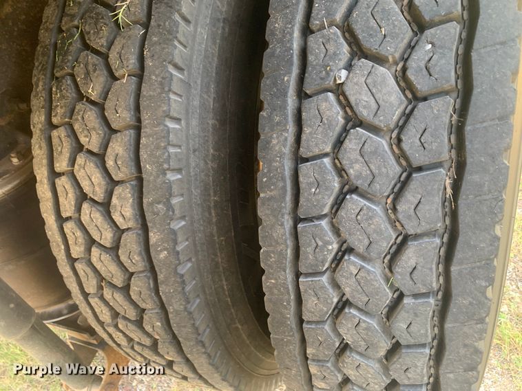 image for item DP8772 2009 Mack CHU613 dump truck