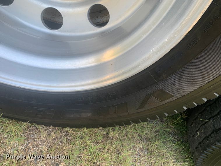 image for item DP8772 2009 Mack CHU613 dump truck